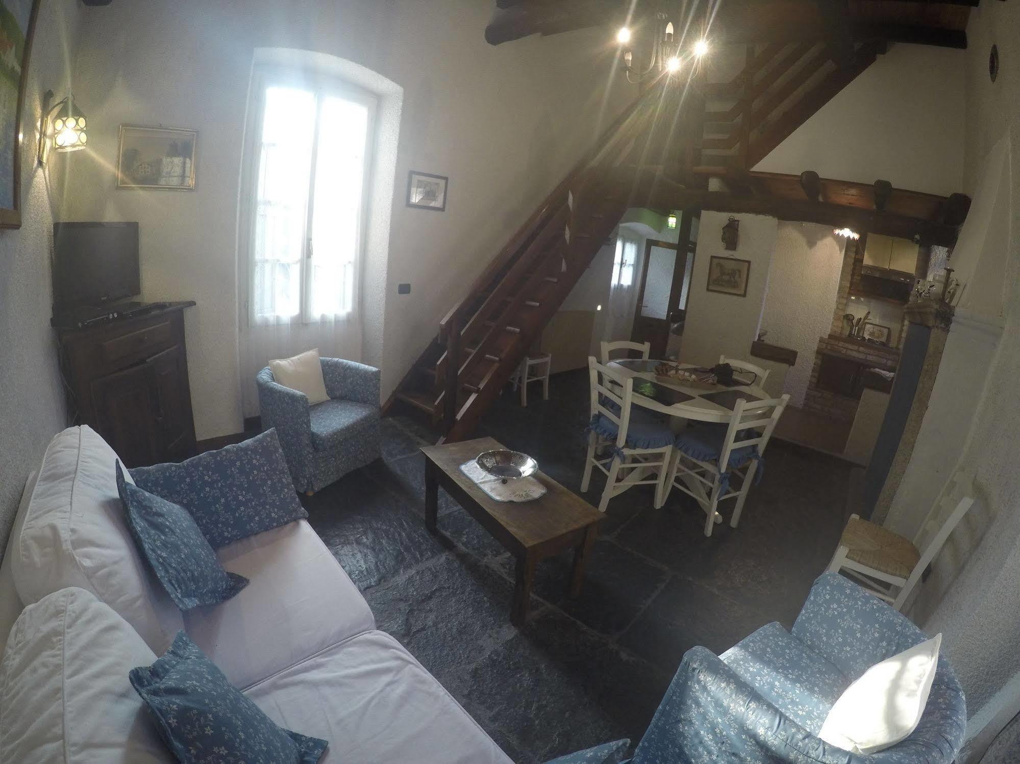Villa Annamaria B&B Домазо Екстер'єр фото